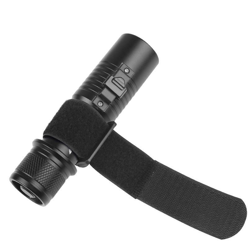 Factory Direct Sales Magnetically Controlled Switch Strap Diving Flashlight T6 Waterproof Power Torch T6 Led Diving