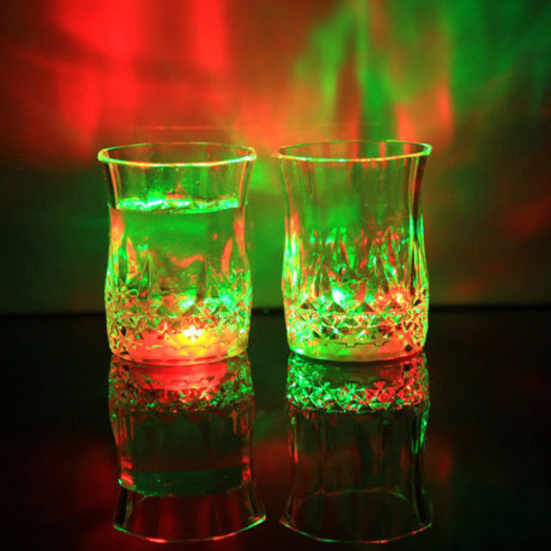 New Exotic Switch Pineapple Shooter Glass LED Light-Emitting Small Wine Cup Bar Wedding Luminous Cup