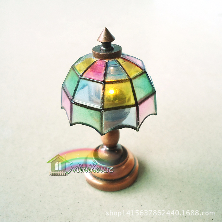 1:12 Dollhouse Accessories Dollhouse Table Lamp Will Light up without Power LED Light Toggle Switch