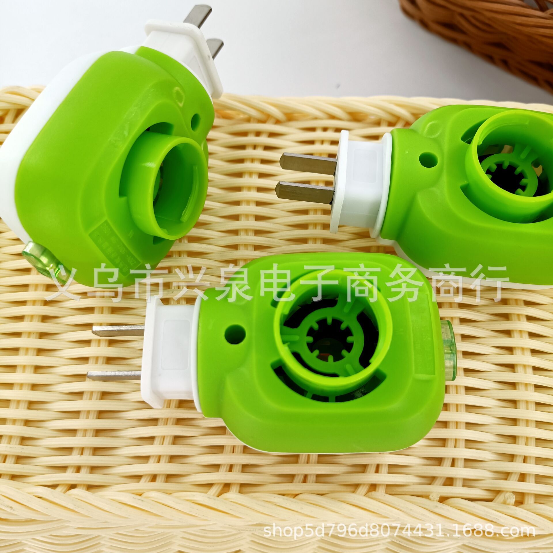 Electrothermal Mosquito Repellent Liquid Heater Electric Mosquito Device Plug-in Mosquito Repellent with Switch Household Mosquito Repellent 2 Yuan Supply