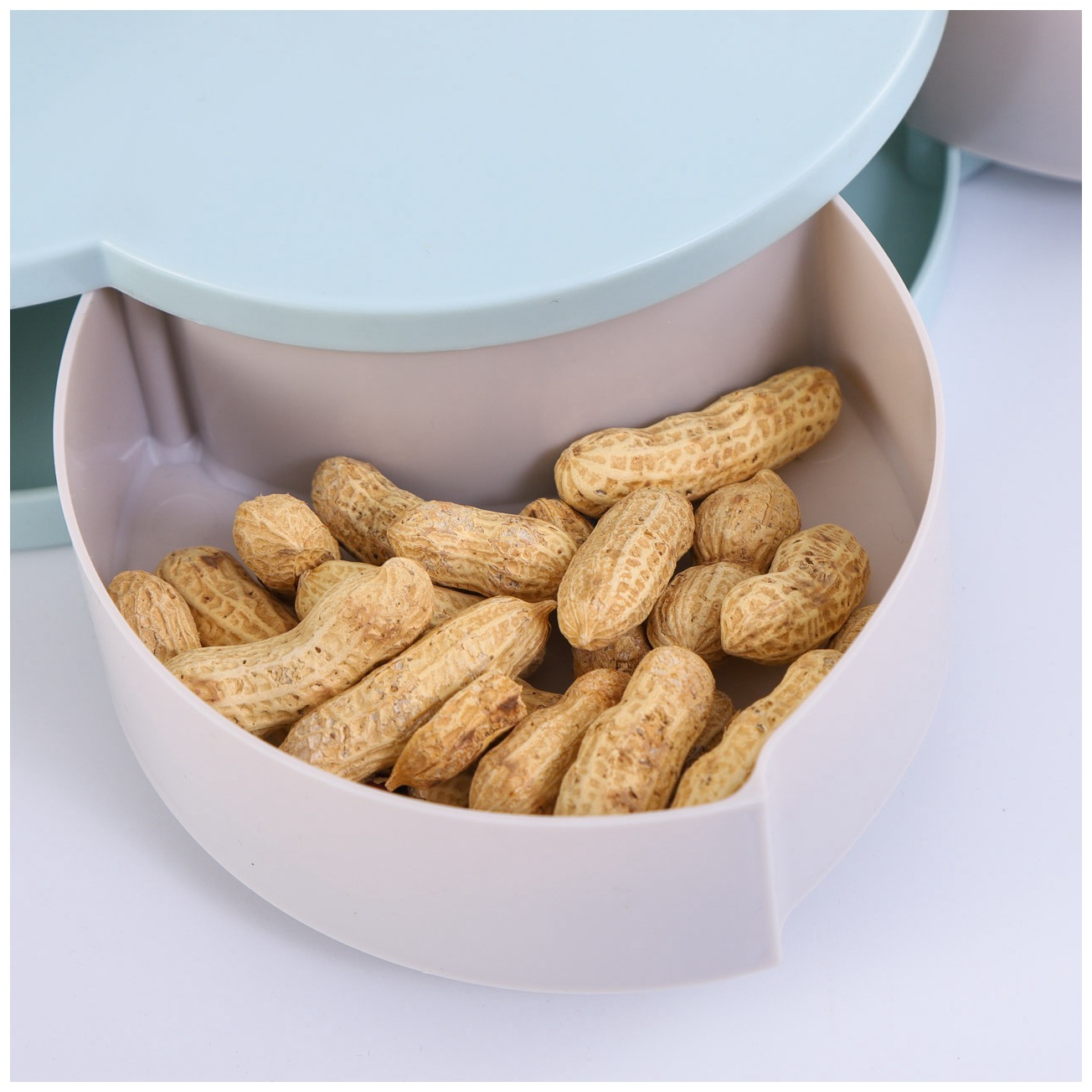 Creative pattern petal rotating fruit tray plum shaped five-bar snack dry fruit tray petal rotating switch fruit box