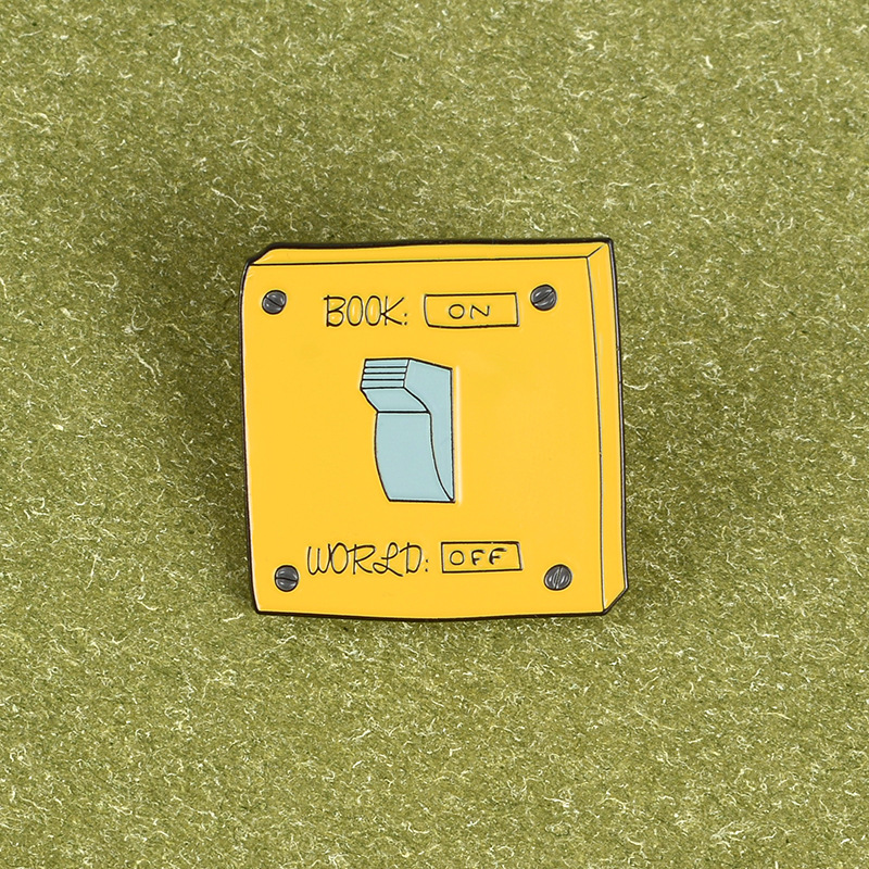New Cartoon Lovely Switch Socket Brooch Dripping Oil Alloy All-Match Paint Backpack Denim Badge Brooch Custom