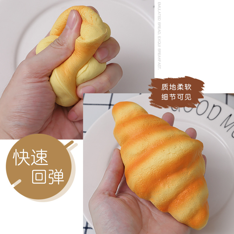 Play House Replica Bread Step-down Toys Squeezing Toy Useful Tool for Pressure Reduction Fake Food Photography Props Shop Window Cabinet Ornaments