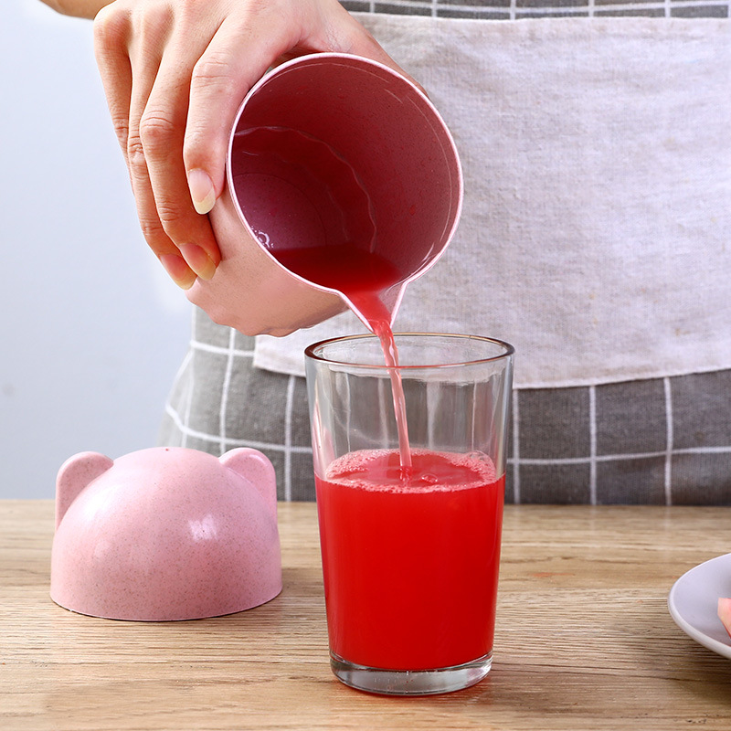 Manual Juicer Straw Cartoon Dual-Use Fruit Cup Hand Pressure Lemon Mini Multi-Function Lemon Penguin Juicer Cup