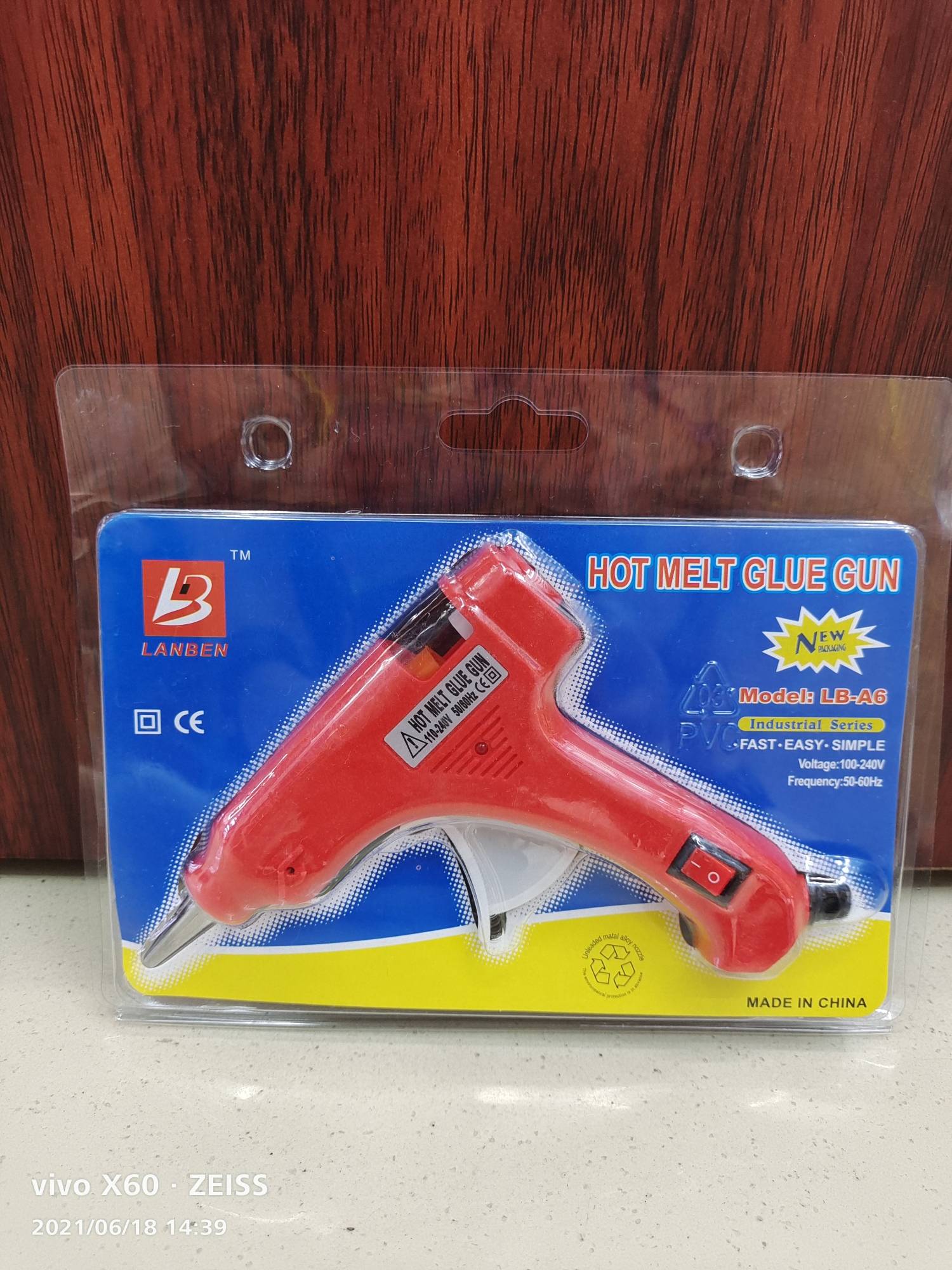 Factory Direct Sales Hot Melt Glue Gun Classic Creative Durable 20W Glue Gun