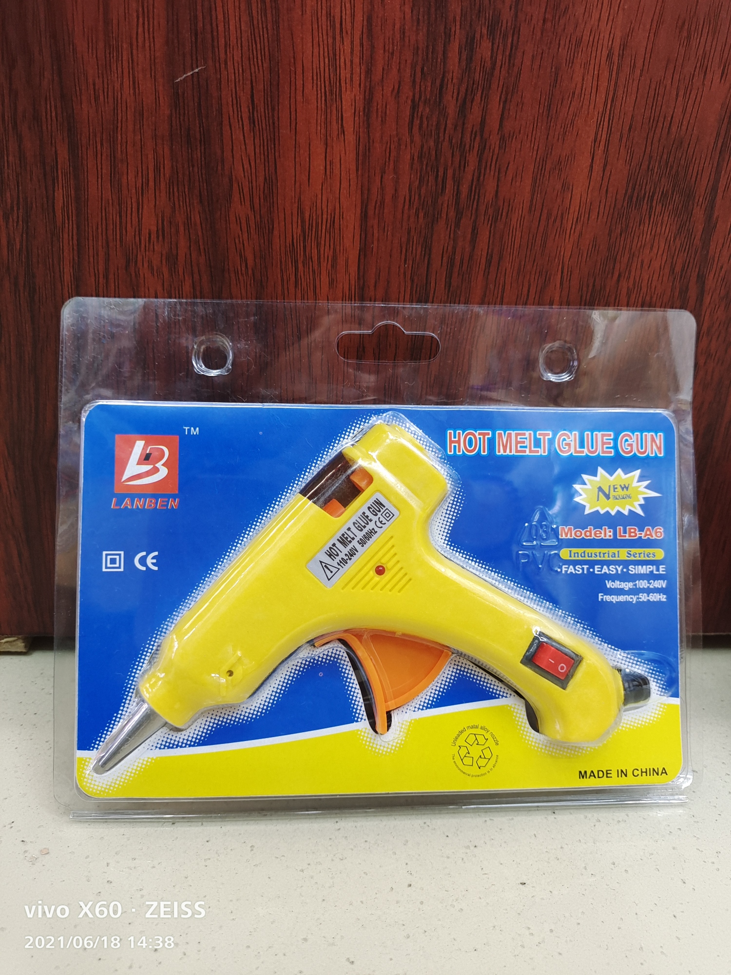 Factory Direct Sales Hot Melt Glue Gun Classic Creative Durable 20W Glue Gun