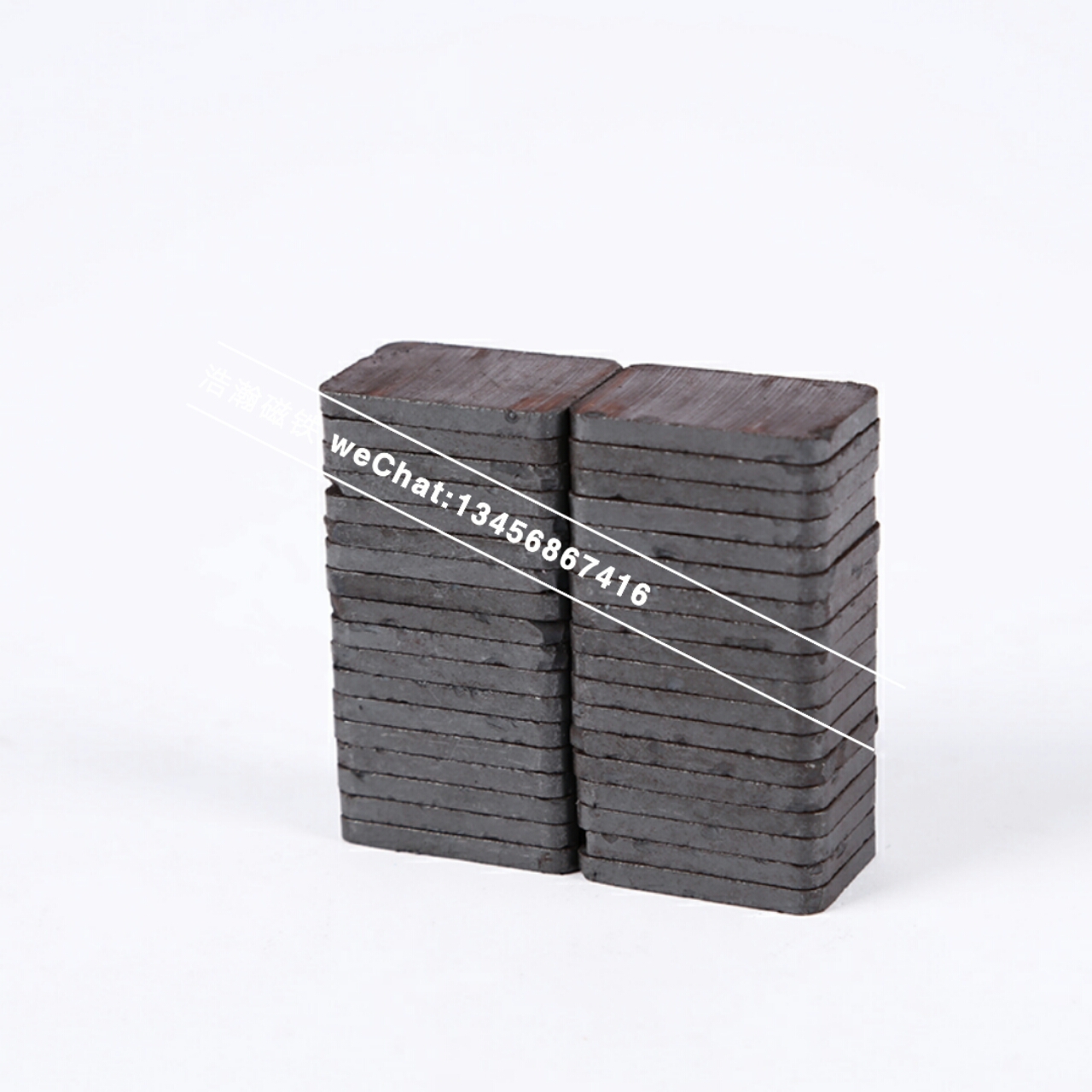 Manufacturer spot wholesale ferrite square magnet, cutting mold pressure square, glass wipe square magnet