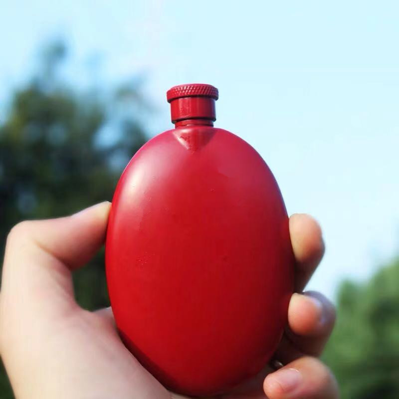304 Stainless Steel Wine Pot Oval Portable Hip Flask Spray Paint Macaron Portable White Spirit Bottle Mini Goose Egg Pot