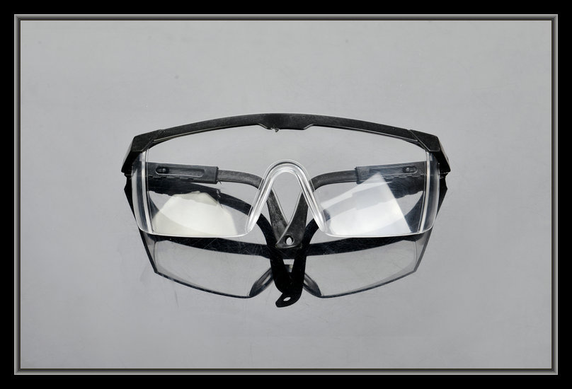 Dust-Proof and Sand-Proof Safety Goggles Cycling Goggles Laboratory Anti-Impact Labor Protection Goggles