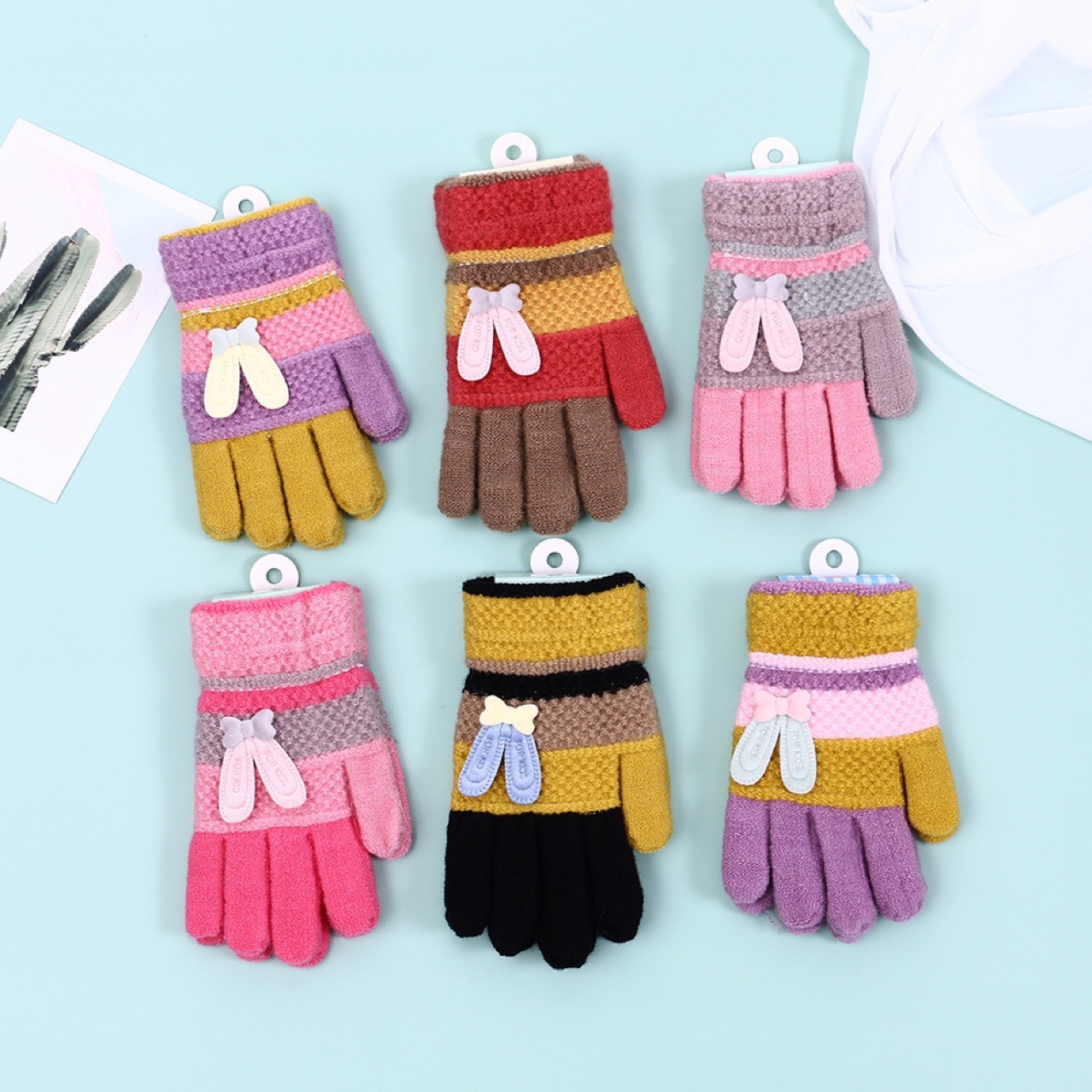 New Autumn and Winter Baby Warm and Cute Kids Boys Girls Writing Cartoon Children Gloves Thin Winter Gloves