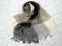 Specializing in the production of flax yarn-dyed scarf