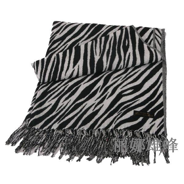 New style Leopard print cashmere fringed shawl linaxiong peak long thick scarf Lina scarves scarf