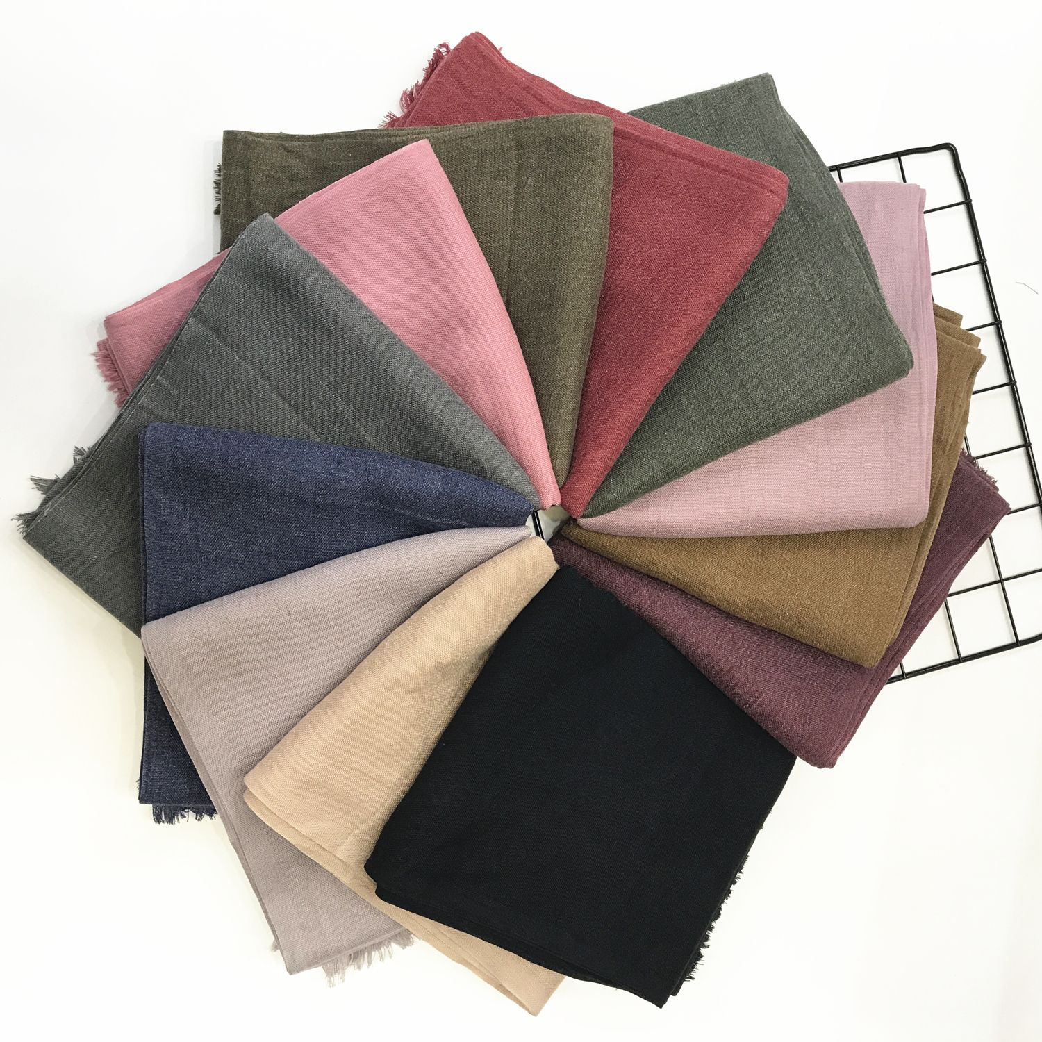 Women&#039;s Cotton and Linen Japanese and Korean Solid Color Shawl New Wholesale Linen Two-Color Scarf Cotton Linen Scarves