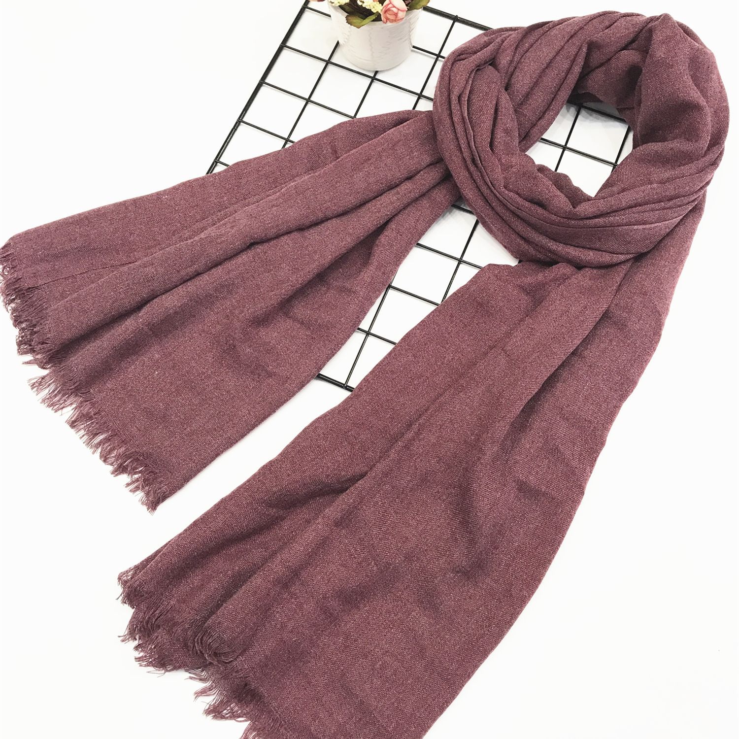 Women&#039;s Cotton and Linen Japanese and Korean Solid Color Shawl New Wholesale Linen Two-Color Scarf Cotton Linen Scarves