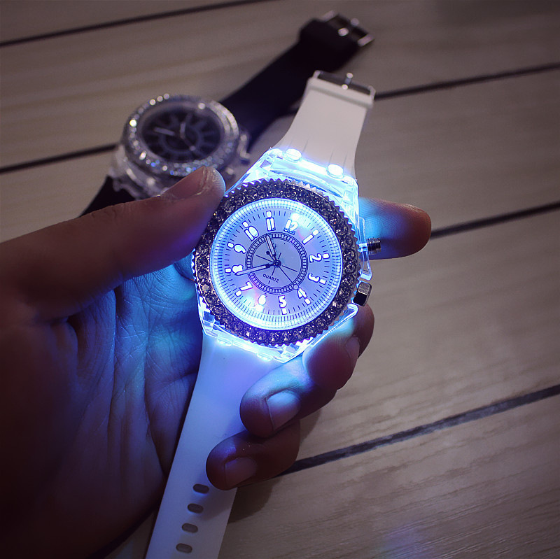 Luminous Led Silicone Watch Wholesale Korean Style Women &#039;S Watch Diamond Fashion Student Glow Watch