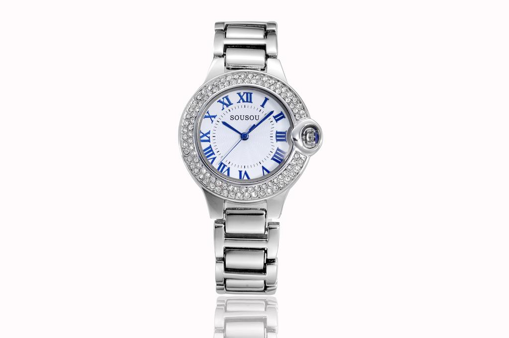 The shield with diamond watch Lady alloy watch wholesale upscale Ladies Watch direct authentic Watch