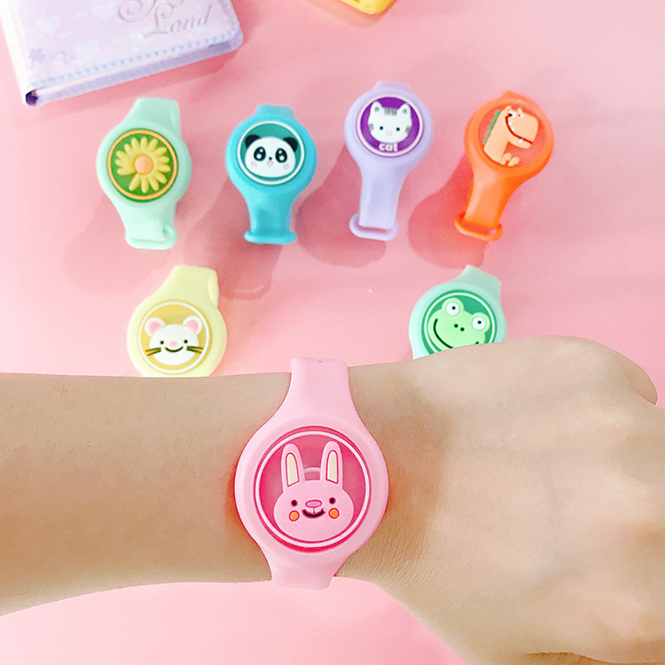 Manufacturers Direct Flash drive mosquito bracelet Noctilucent Watch Electronic Light Drive Mosquito Stick Children watch Cartoon Drive Mosquito buckle