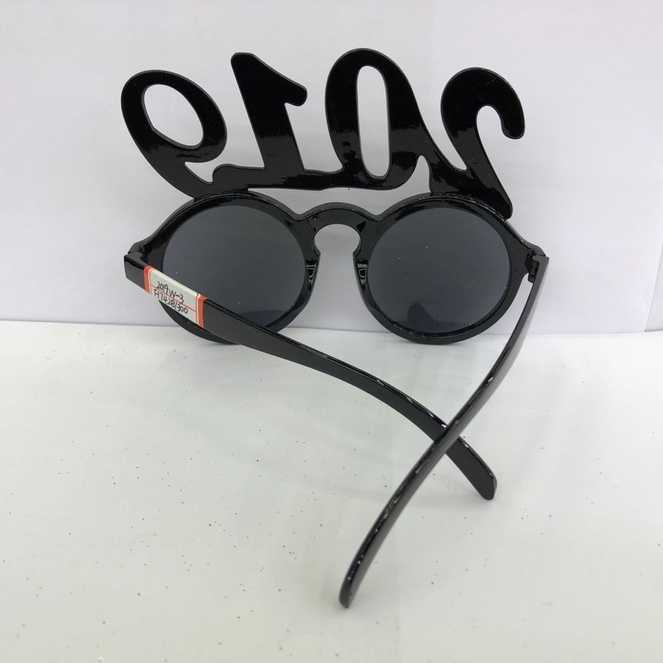 Manufacturers sell New Year&#039;s digital glasses 2019W-3.