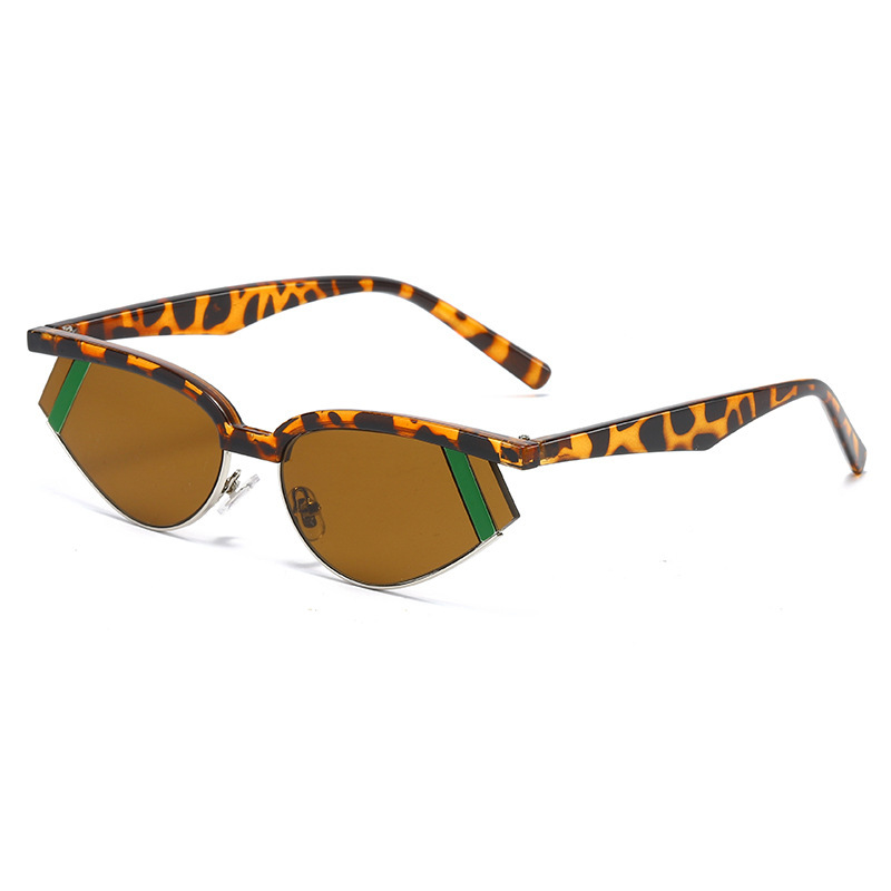 Manufacturer 2021 New European and American Fashion Cat Eye Sunglasses Sexy Retro Export Decorative Decorative Glasses