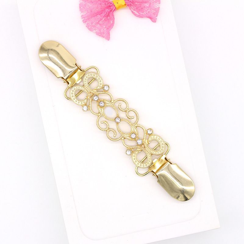 Creative Clothing Alloy Vortex Sweater Clip Scarf Scarf Buckle Multi-Function Anti-Exposure Brooch Accessories Wholesale