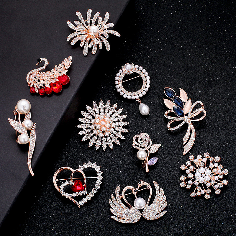 High-End Brooch Women&#039;s Rhinestone Scarf Buckle Anti-Unwanted-Exposure Buckle Crystal Corsage Pin Pearl Ornament Brooch