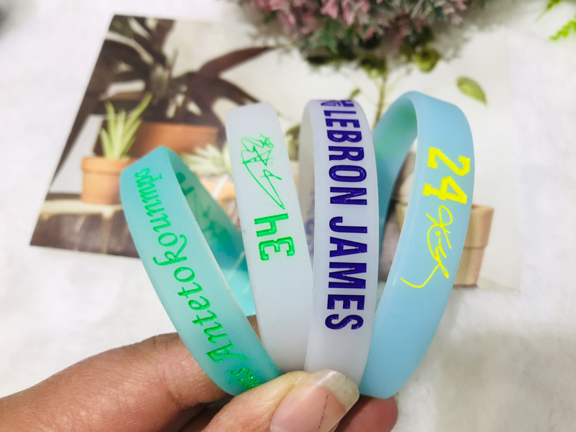 Celebrity Style Luminous Bracelet Men and Women Sports Wrist Carrying Strap