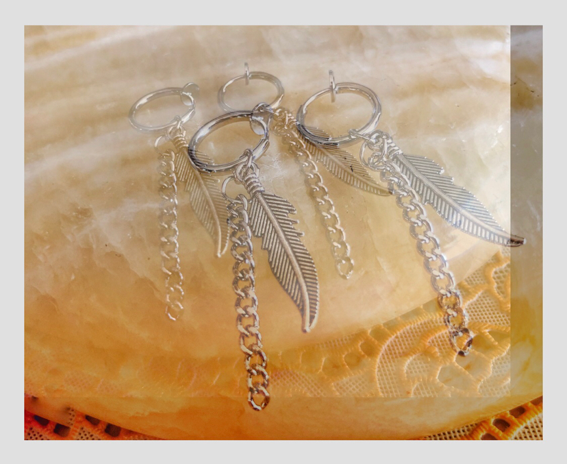 Clip-on Earrings &amp;#127514; ◆ Hole with Chain Feather Earrings Male and Female Heroine