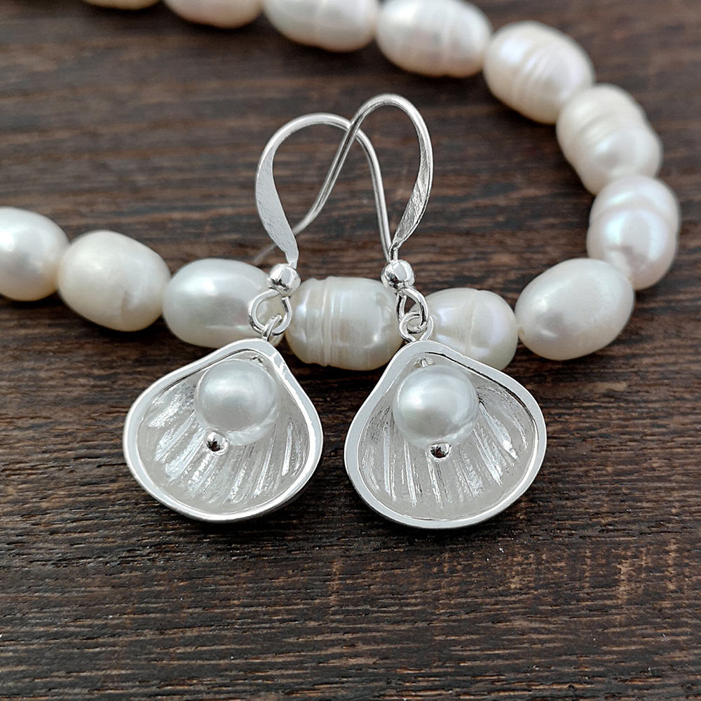 Rong Yu Simple Lady Fashion Shell Pearl Earrings Women&#039;s Japanese and Korean Pure Small Girl 925 Ornament Ear Hook