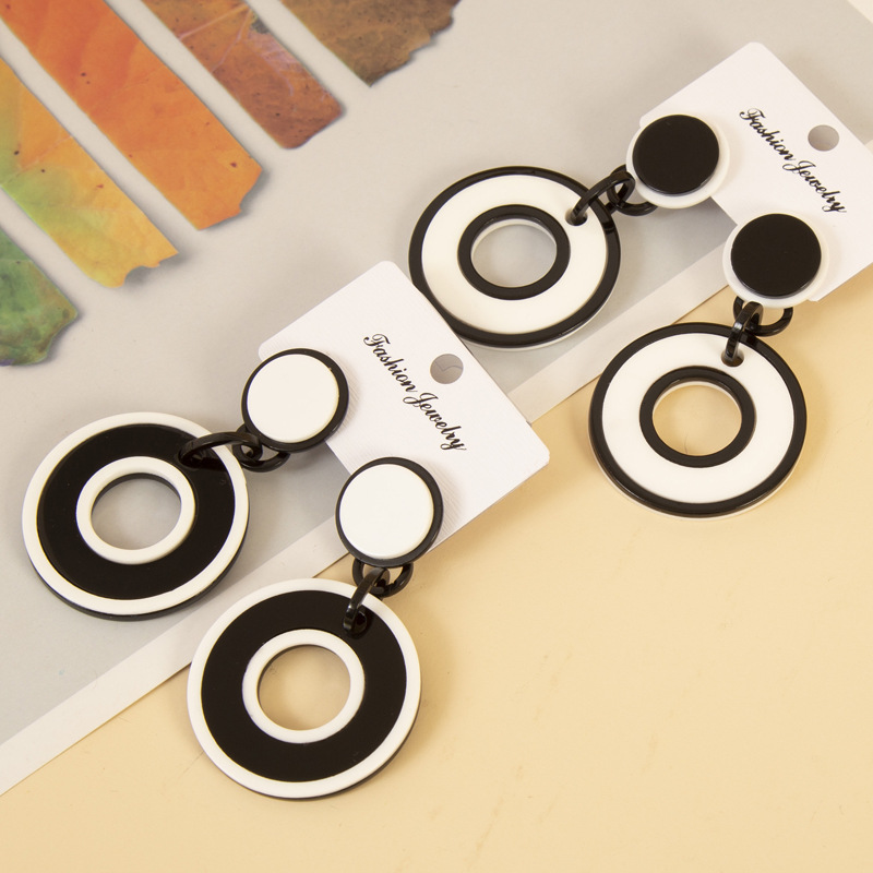 Large Geometric Vintage Earrings Acrylic Earrings Black and White Color Matching Ins Style European and American Earrings Ear Rings Earrings