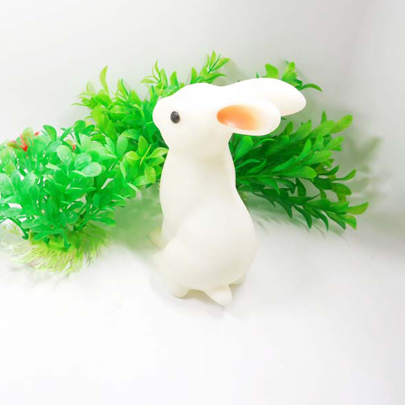 Manufacturers of innovative small night lights shine children&#039;s toys plastic gifts 3d rabbit headlights wholesale