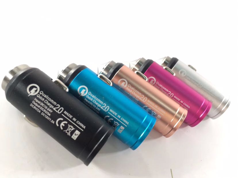 Bullet Car Charger Direct Charge 2.3A Qc2.0 Metal Car Charger Fast Charge