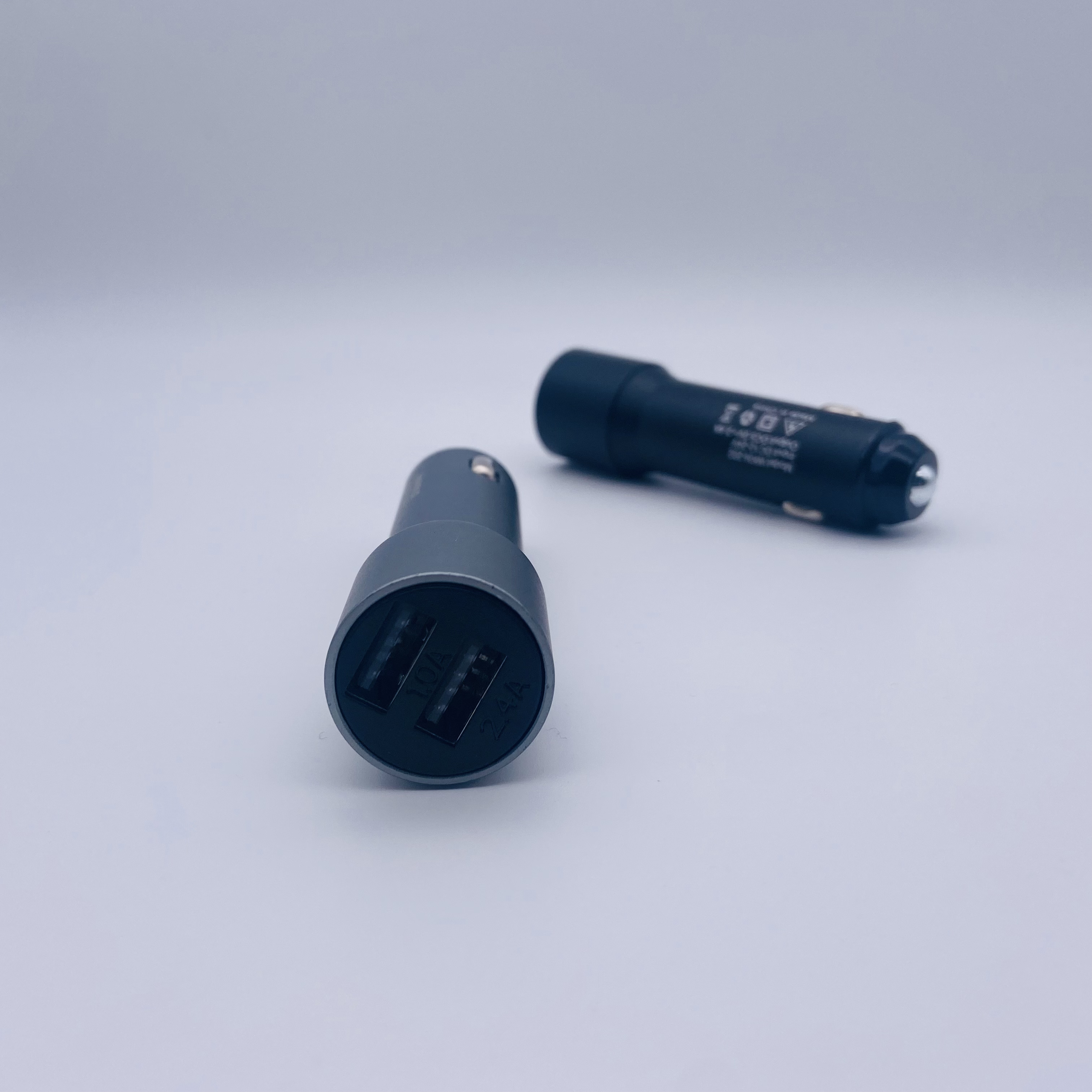 Export to Russia Central Asian Countries Popular Rocket Car Charger Lengthened Aluminum Alloy MobilePhone Smart Charger