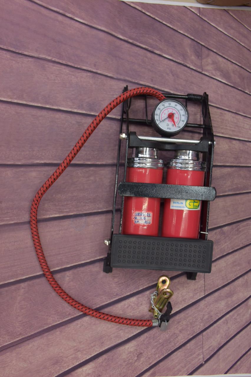 Pressure foot pump type 120 automobile tire inflator for bicycle