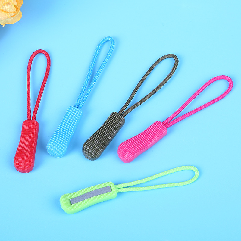 Zipper Head Factory Direct Sales Injection Pull Head New Reflective Pull Tail Reflective Pull Tab Mold Opening Multi-Color Optional Customization