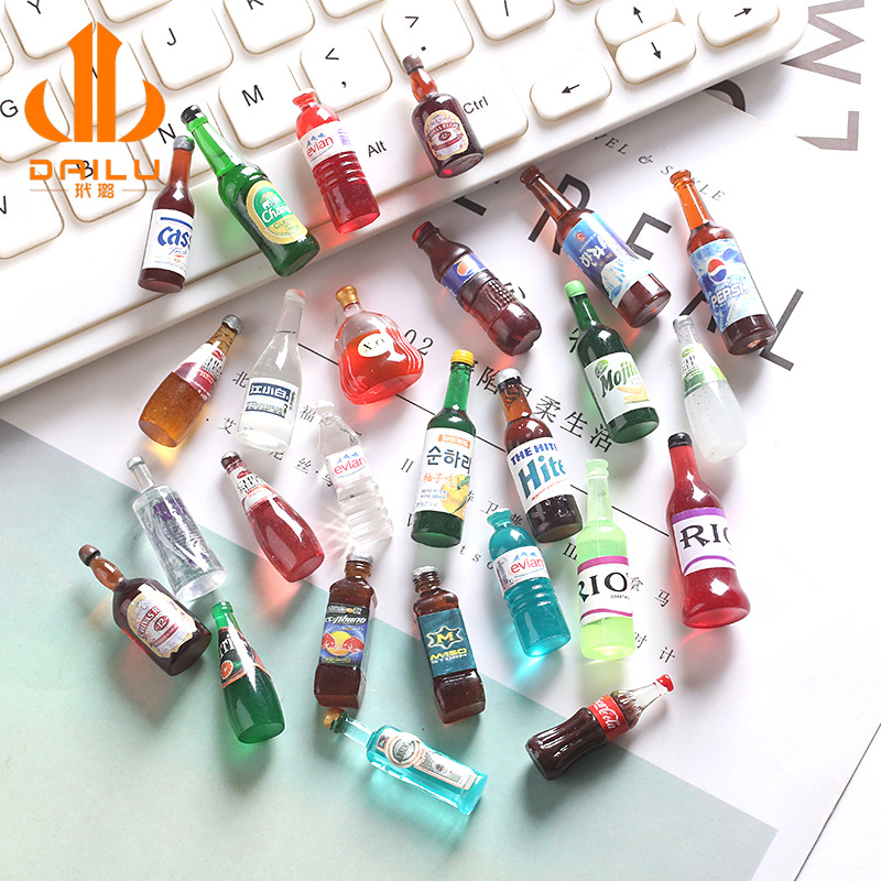 New Creative Cartoon Resin Accessories Doll DIY Cream Glue Phone Case Shoe Buckle Decorative Storage Box Patch New Creative Cartoon Resin Accessories Doll DIY Cream Glue Phone Case Shoe Buckle Decorative Storage Box Patch