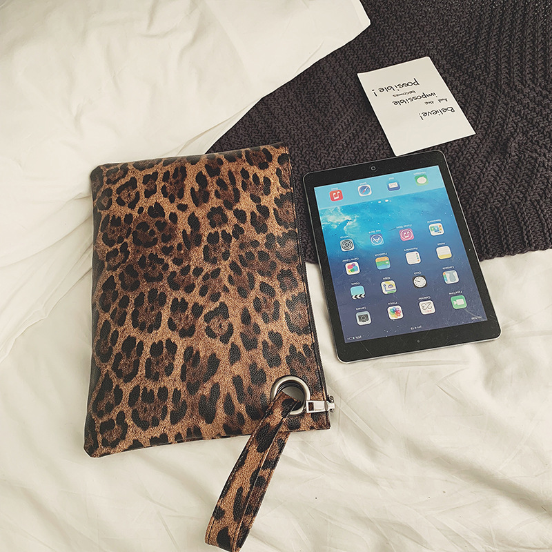 INS Clutch Female 2020 Trendy Korean Style Leopard Print Elegance Retro Hong Kong Style Fashion Tablet Bag