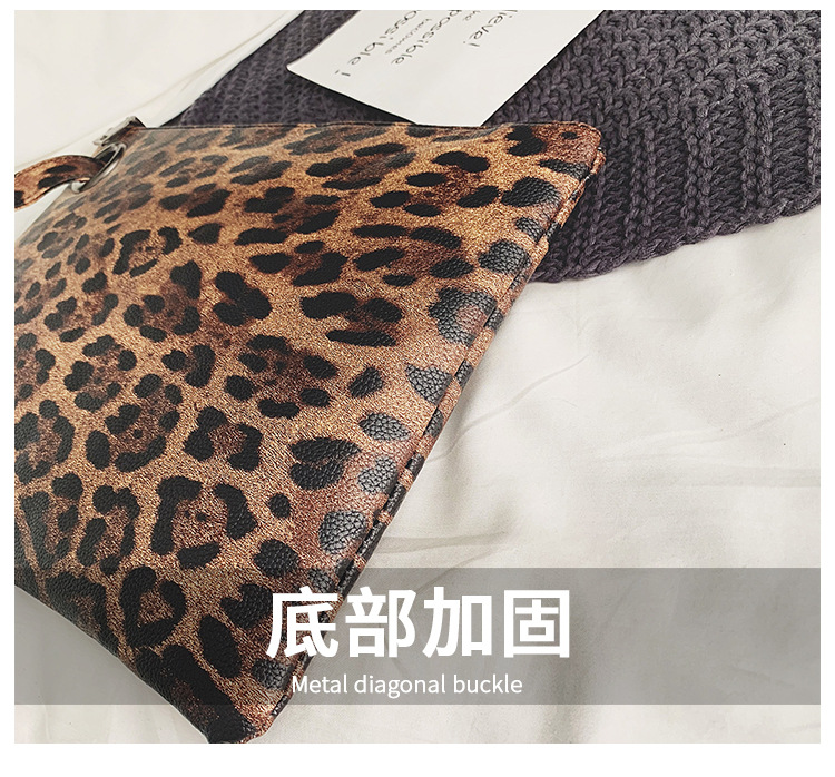 INS Clutch Female 2020 Trendy Korean Style Leopard Print Elegance Retro Hong Kong Style Fashion Tablet Bag INS Clutch Female 2020 Trendy Korean Style Leopard Print Elegance Retro Hong Kong Style Fashion Tablet Bag