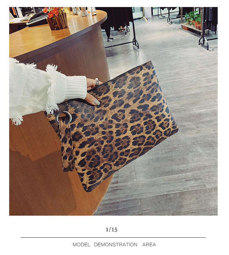 INS Clutch Female 2020 Trendy Korean Style Leopard Print Elegance Retro Hong Kong Style Fashion Tablet Bag INS Clutch Female 2020 Trendy Korean Style Leopard Print Elegance Retro Hong Kong Style Fashion Tablet Bag