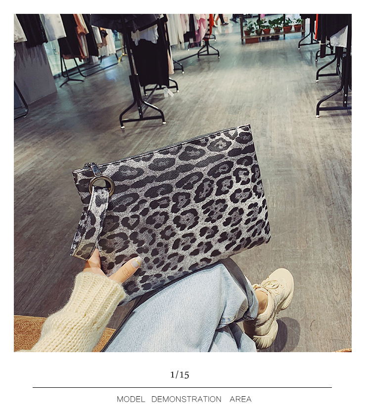 INS Clutch Female 2020 Trendy Korean Style Leopard Print Elegance Retro Hong Kong Style Fashion Tablet Bag INS Clutch Female 2020 Trendy Korean Style Leopard Print Elegance Retro Hong Kong Style Fashion Tablet Bag