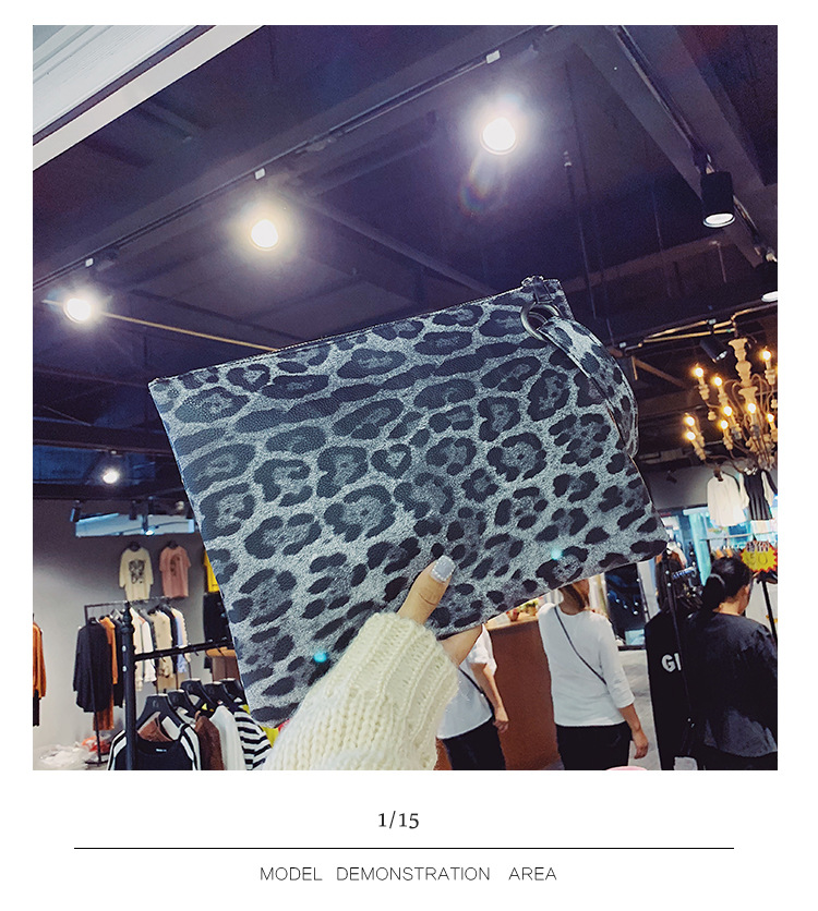 INS Clutch Female 2020 Trendy Korean Style Leopard Print Elegance Retro Hong Kong Style Fashion Tablet Bag INS Clutch Female 2020 Trendy Korean Style Leopard Print Elegance Retro Hong Kong Style Fashion Tablet Bag