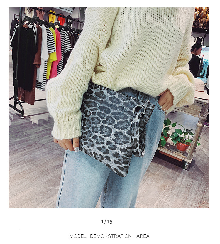 INS Clutch Female 2020 Trendy Korean Style Leopard Print Elegance Retro Hong Kong Style Fashion Tablet Bag INS Clutch Female 2020 Trendy Korean Style Leopard Print Elegance Retro Hong Kong Style Fashion Tablet Bag