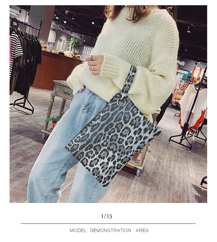 INS Clutch Female 2020 Trendy Korean Style Leopard Print Elegance Retro Hong Kong Style Fashion Tablet Bag INS Clutch Female 2020 Trendy Korean Style Leopard Print Elegance Retro Hong Kong Style Fashion Tablet Bag