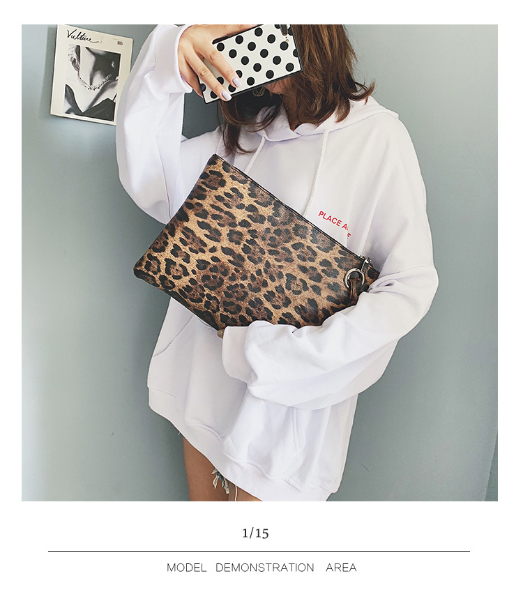 INS Clutch Female 2020 Trendy Korean Style Leopard Print Elegance Retro Hong Kong Style Fashion Tablet Bag INS Clutch Female 2020 Trendy Korean Style Leopard Print Elegance Retro Hong Kong Style Fashion Tablet Bag