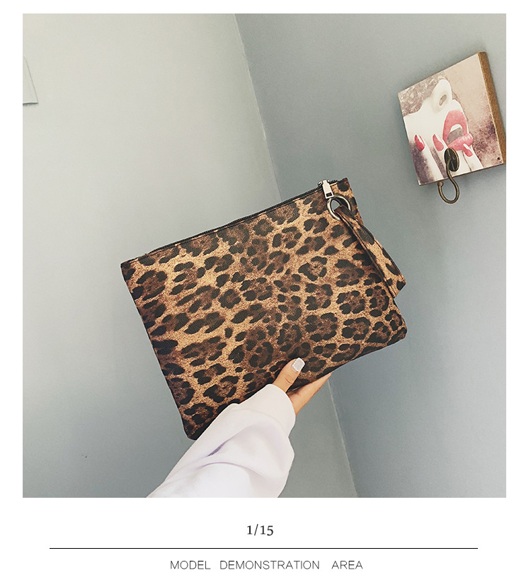 INS Clutch Female 2020 Trendy Korean Style Leopard Print Elegance Retro Hong Kong Style Fashion Tablet Bag INS Clutch Female 2020 Trendy Korean Style Leopard Print Elegance Retro Hong Kong Style Fashion Tablet Bag