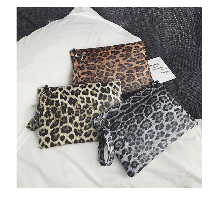 INS Clutch Female 2020 Trendy Korean Style Leopard Print Elegance Retro Hong Kong Style Fashion Tablet Bag INS Clutch Female 2020 Trendy Korean Style Leopard Print Elegance Retro Hong Kong Style Fashion Tablet Bag