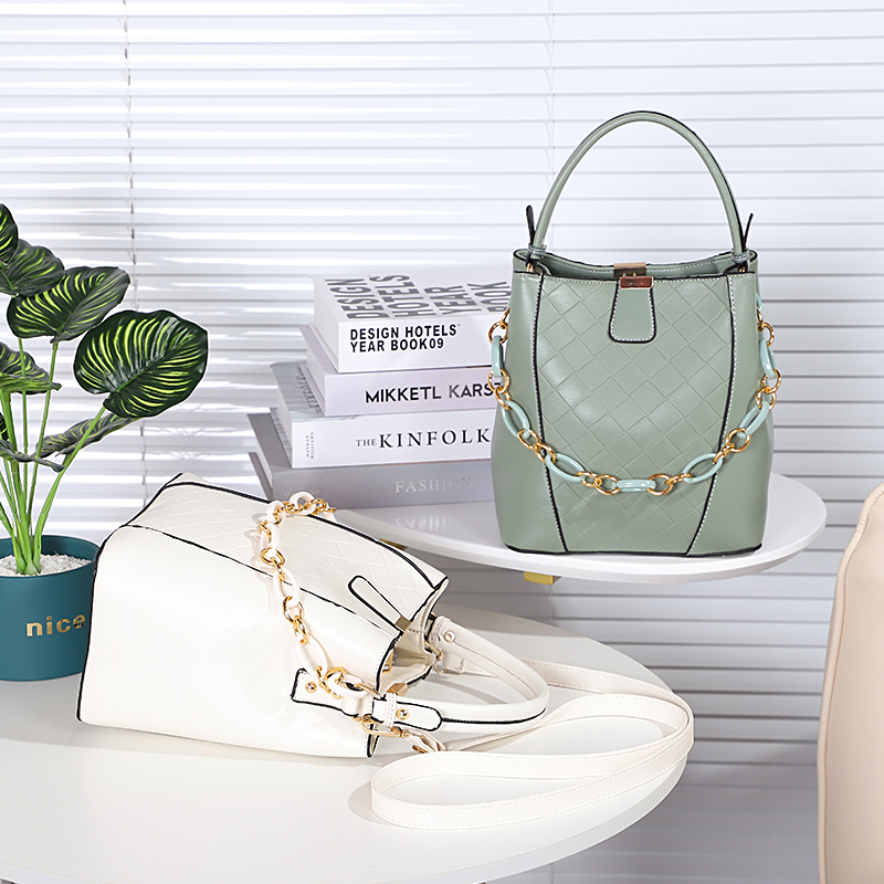 handbags bucket bag fashion bag crossbody bag Chain pendant All-Match women bag foreign popular style 13594