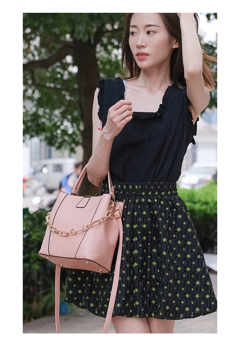 handbags bucket bag fashion bag crossbody bag Chain pendant All-Match women bag foreign popular style 13594