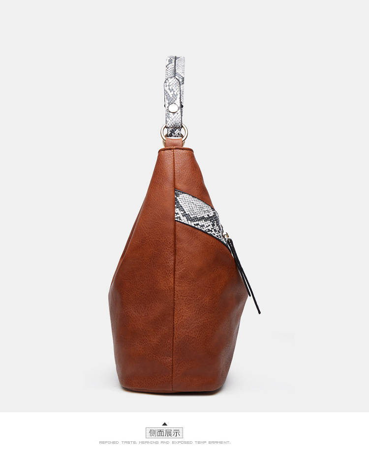 Foreign Trade 2021 Spring/Summer New Bucket Bag Snake Pattern Shoulder Bag Portable Big Bag European and American Fashion Women's Underarm Bag