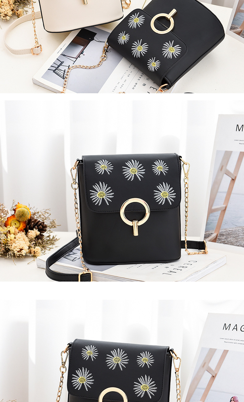 Simple Daisy Fresh Sweet Student Bag Women's Shoulder Bag Women's Cross Body Bucket Bag Stall Bag Supply