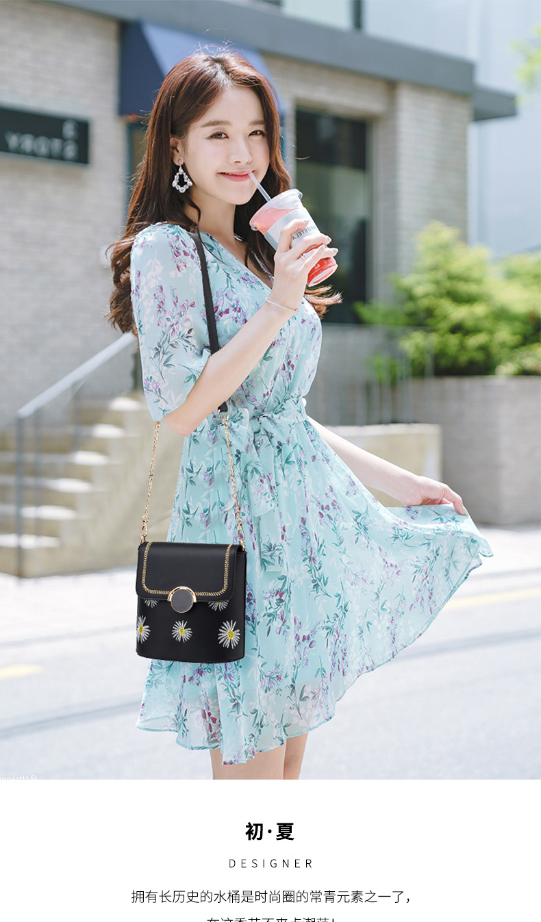 Women's Bucket bag 2020 New one-shoulder cross-body bag Korean fashion trend Daisy bag